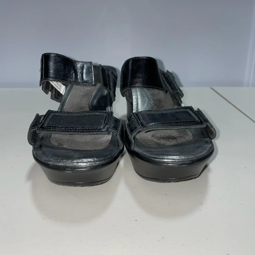 NAOT Footwear Women's Treasure Wedge Sandal Size 39